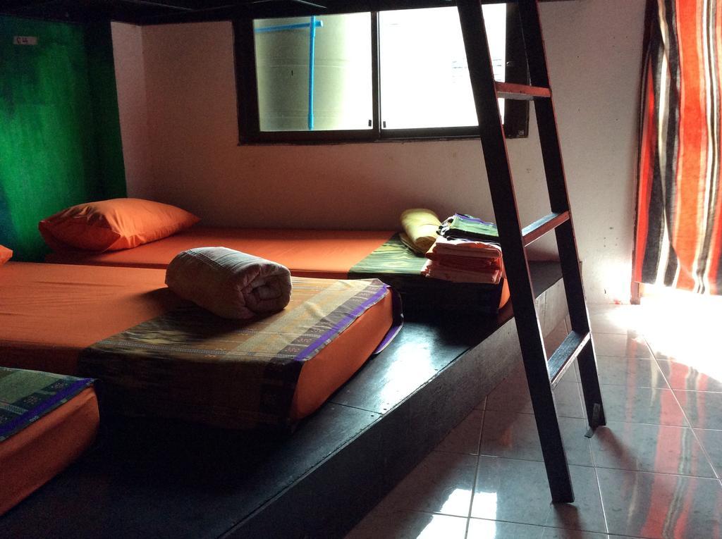 Maddy'S Hostel Ko Pha Ngan Buitenkant foto